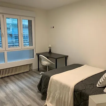 Mirrooms Apartment Oviedo