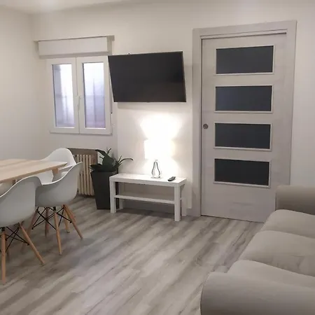 Mirrooms Apartment